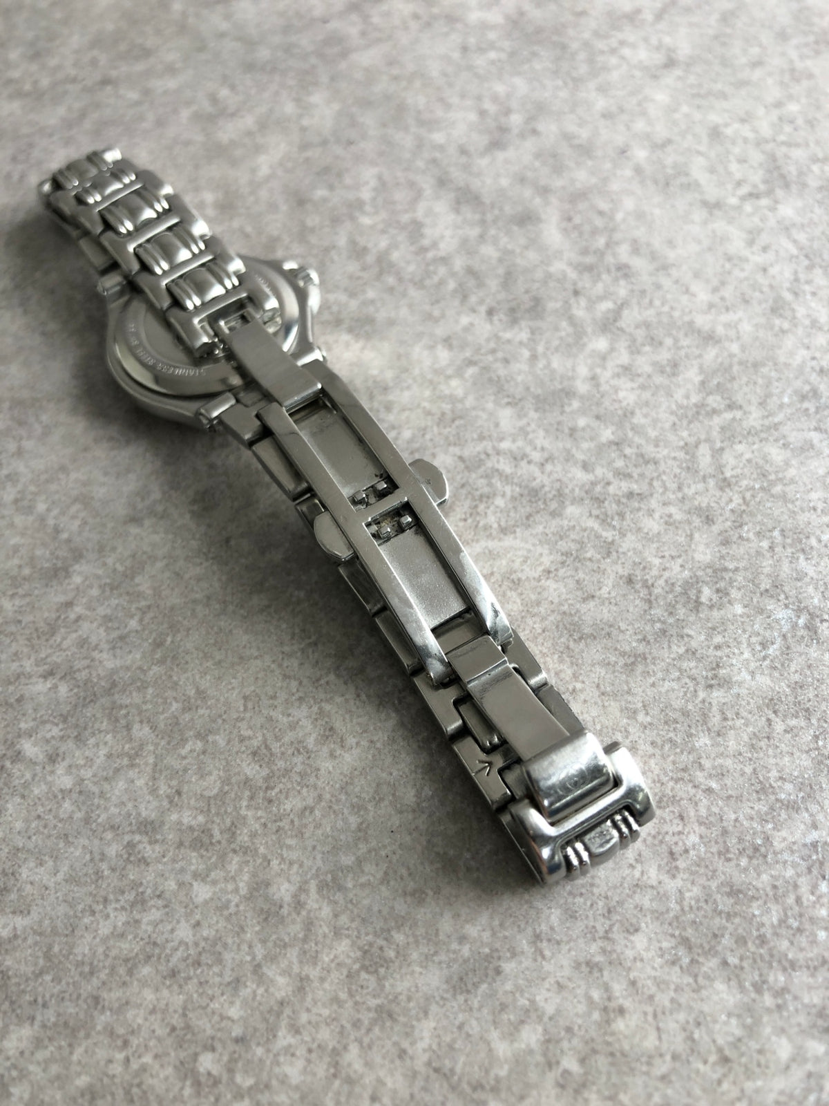 GUCCI Logo Quartz Watch Silver 9040L Vintage hmjs4w