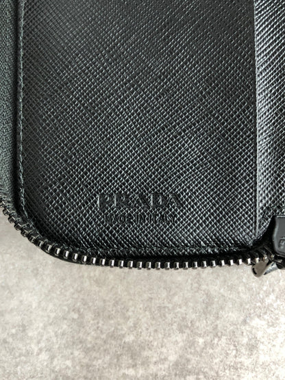 PRADA Logo Embossed Key Case Black Vintage f2x3fr