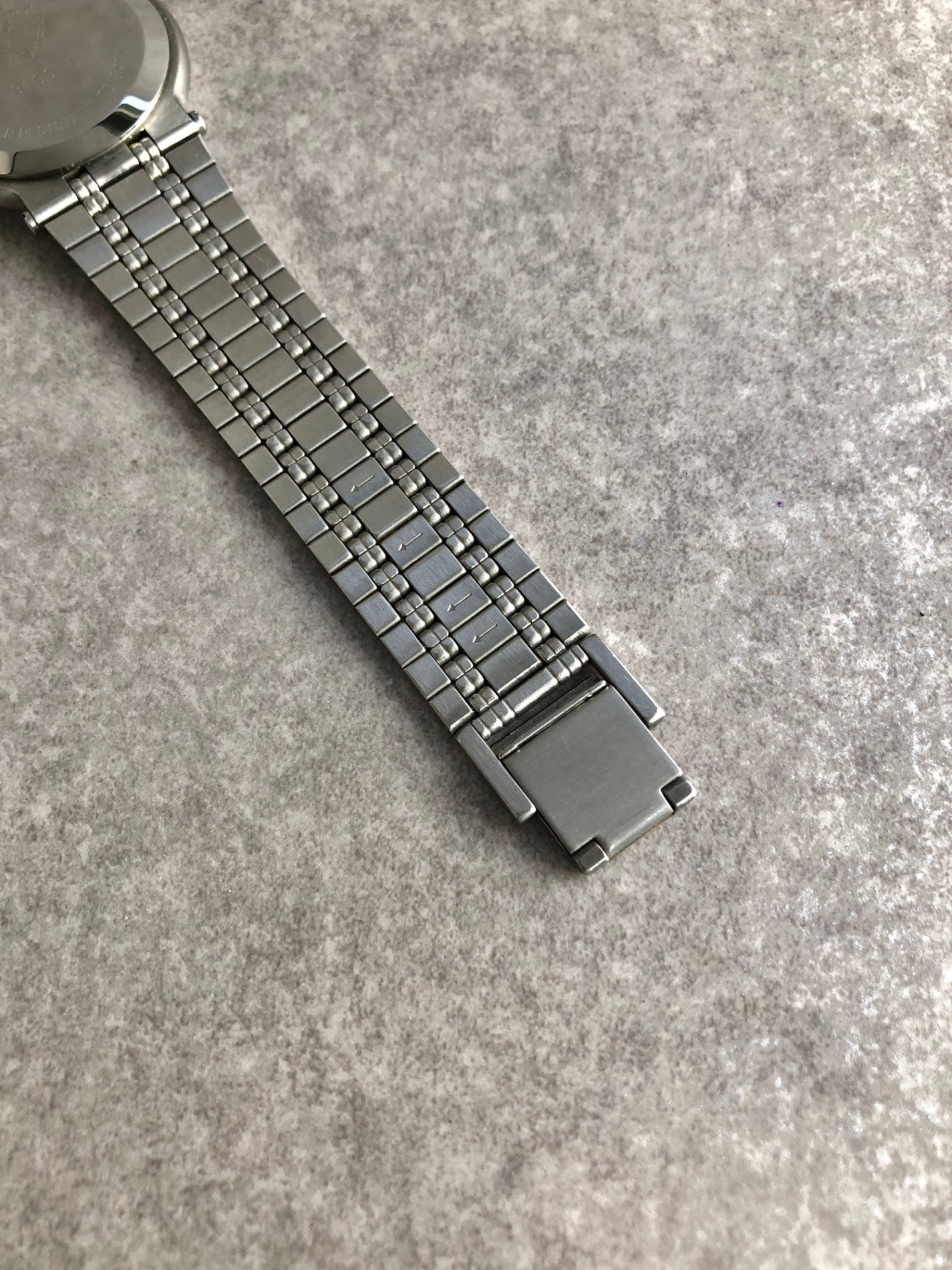 GUCCI Logo Quartz Watch Silver 9100M Vintage yxt2b6