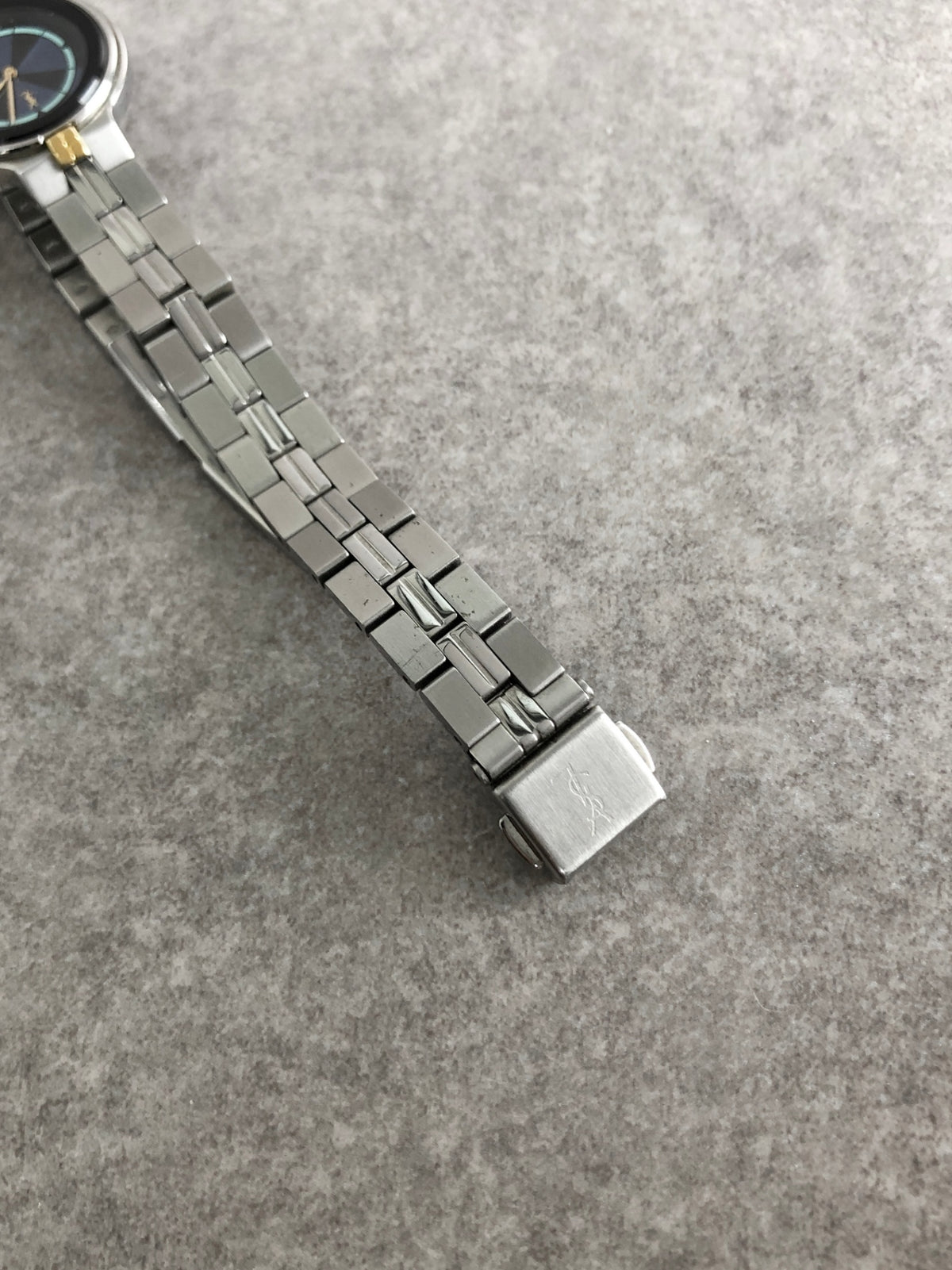 Yves Saint Laurent YSL Logo Quartz Watch Silver×Blue 5421-H13855 Vintage csc6hf