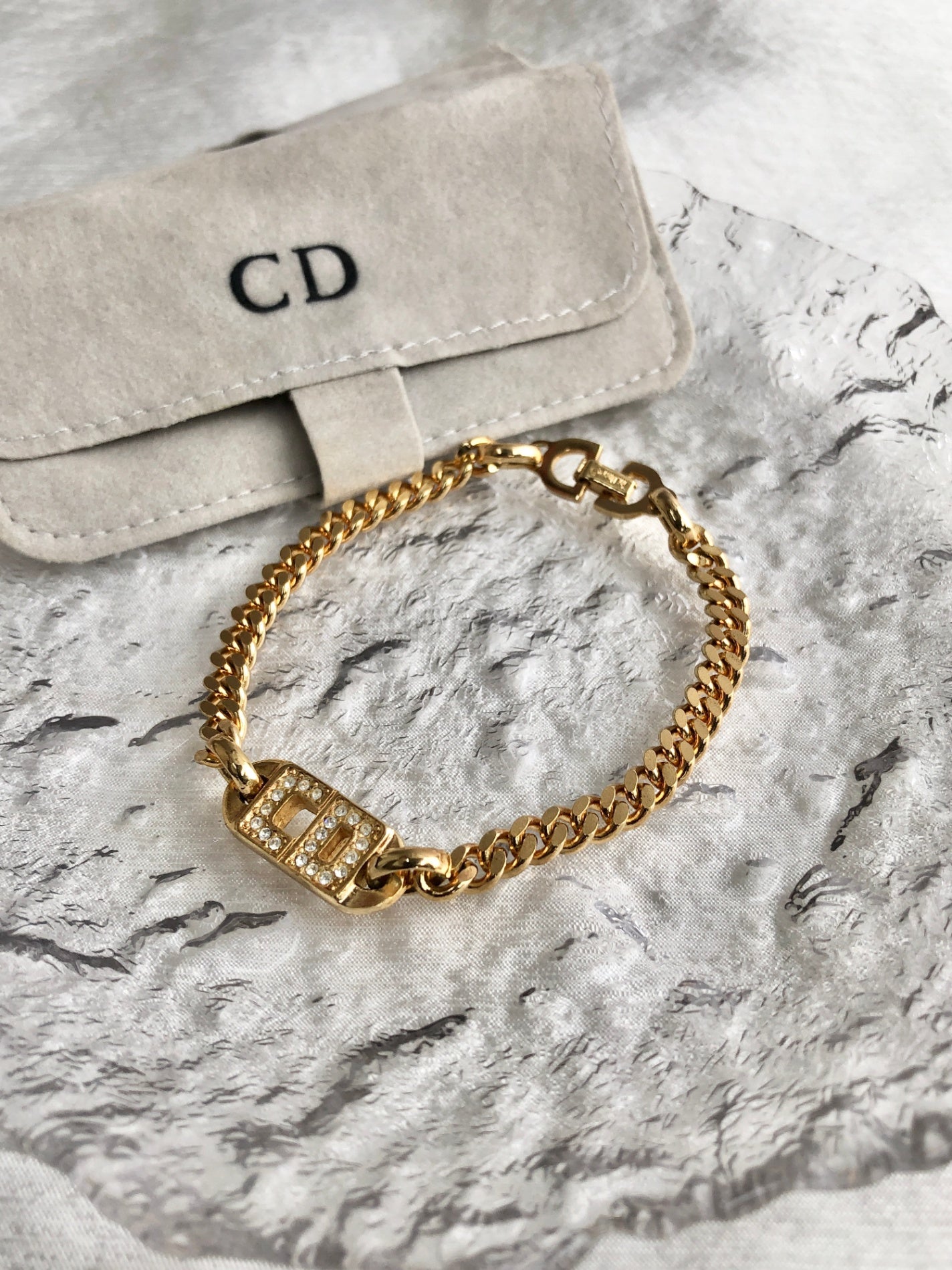 Accessories – VintageShop solo