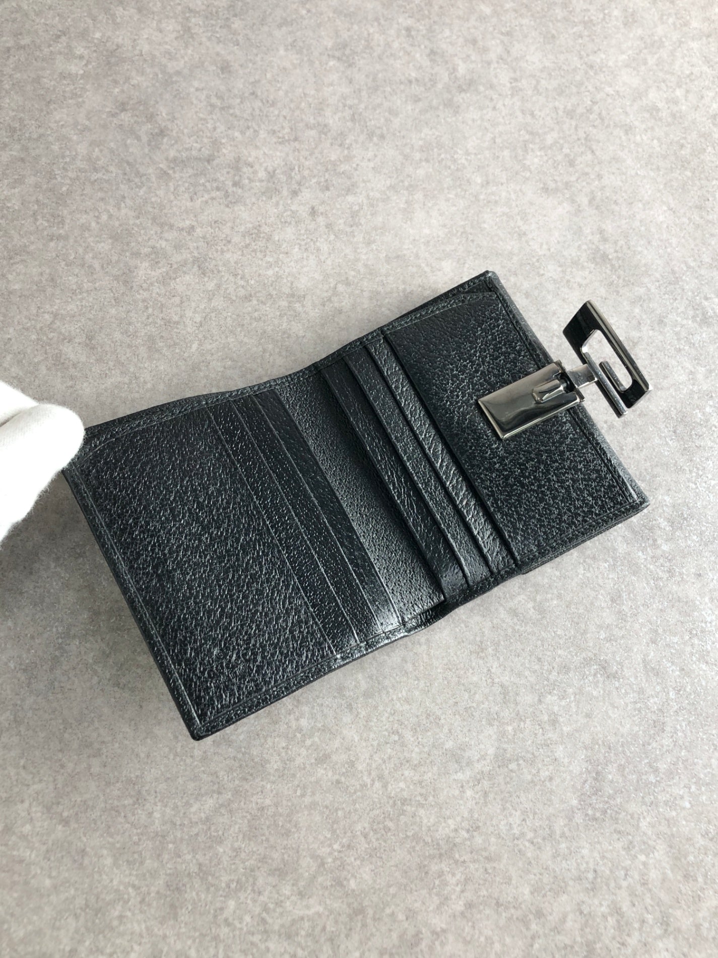 GUCCI Folded Wallet Black Vintage 8y2ge6