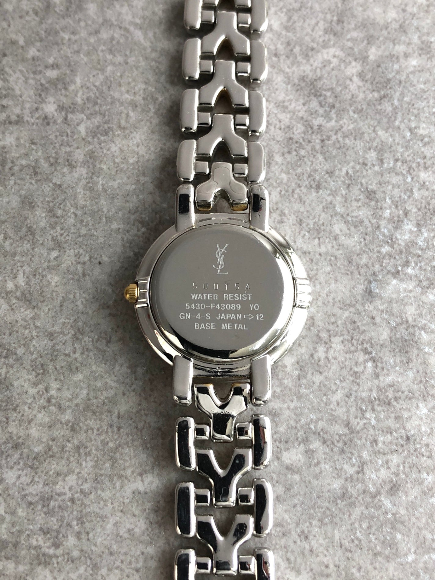 Yves Saint Laurent YSL Logo Watch Gold×Silver 5430-F43089 Vintage vvmgf8