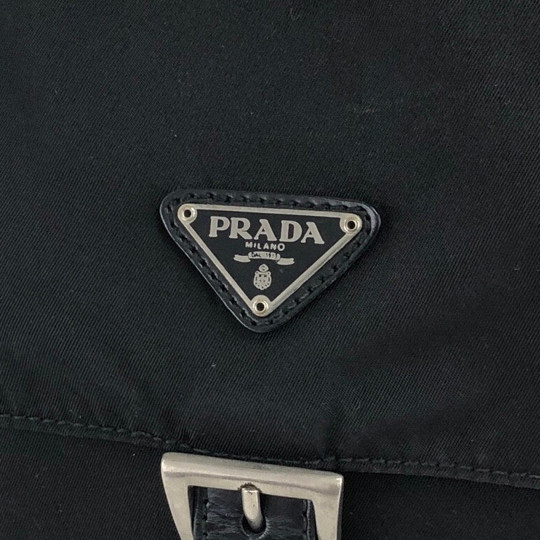 PRADA Triangle Logo Front Buckle Shoulder bag Black Vintage uiz535