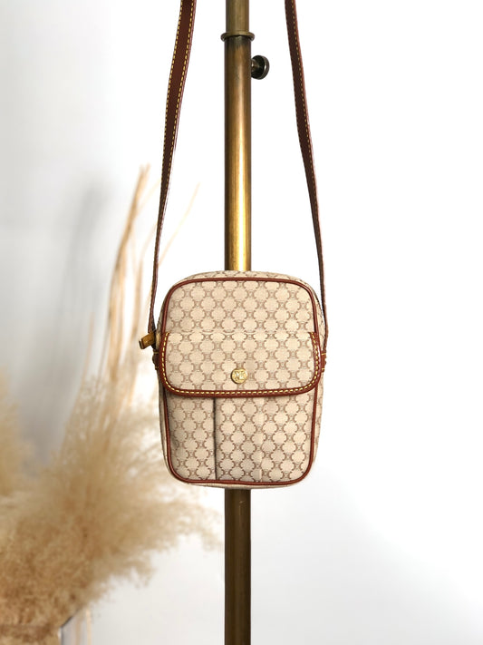 CELINE Blason Small Shoulder bag Beige Vintage yn4w5e