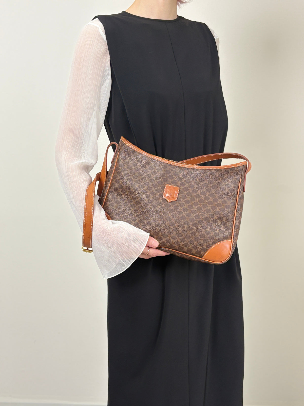 CELINE Macadam Blason Shoulder bag Hobobag Brown Vintage mtbfvr