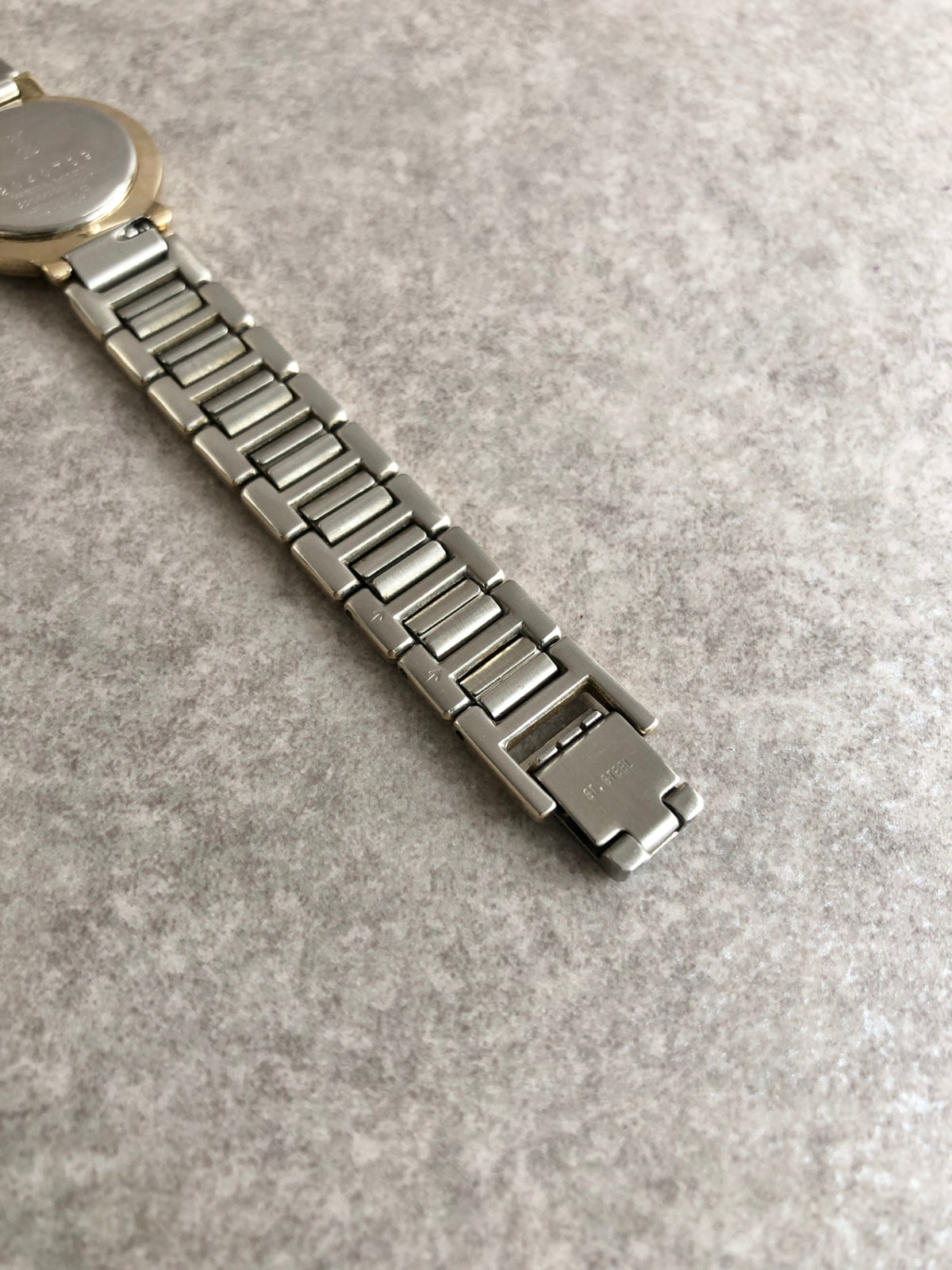 Yves Saint Laurent Quartz Watch Silver Gold 2200-229789Y Vintage ss777s