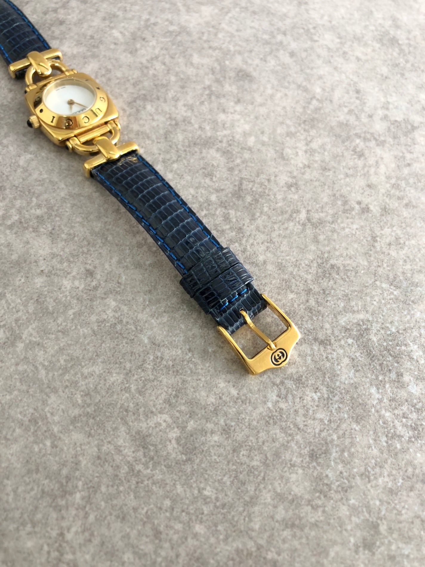 GUCCI Horse Bit Watch Gold×Blue Vintage dfsa2j