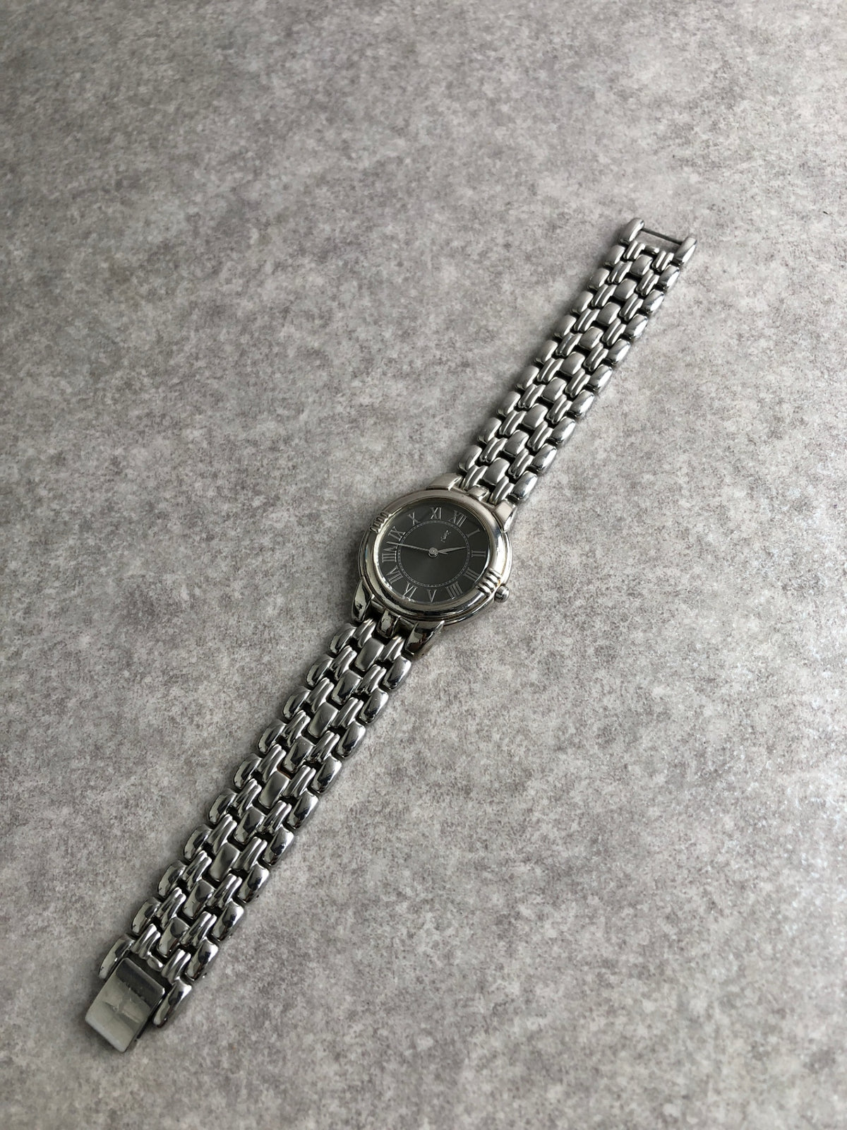 Yves Saint Laurent YSL Logo Quartz Watch Silver 6031-G11866 Vintage xegtmu