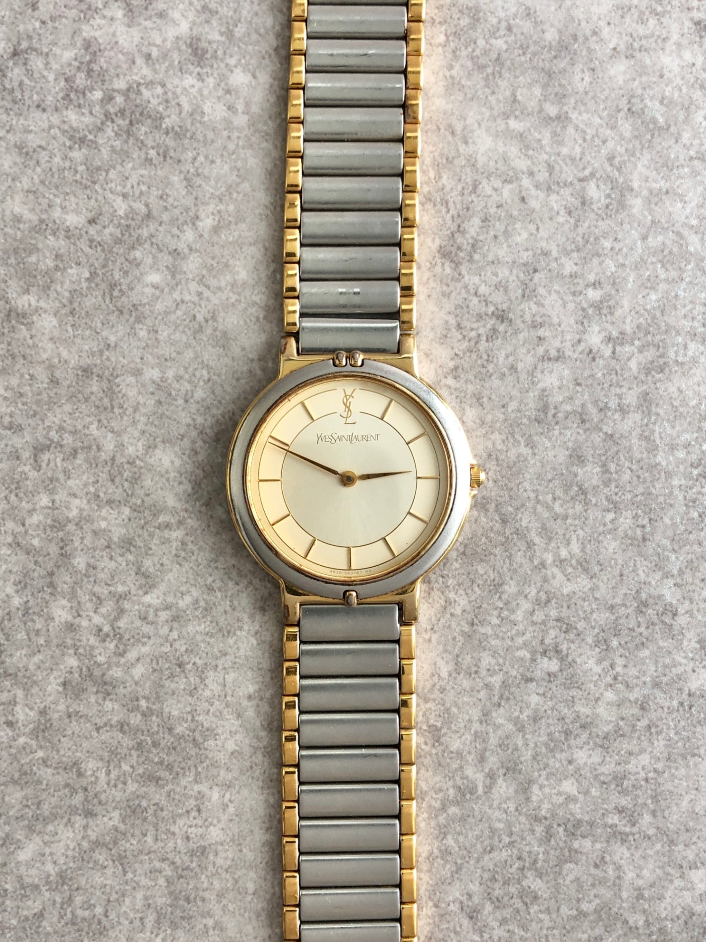 Yves Saint Laurent Quartz Watch Silver 4620-62267Y Vintage aje2i6