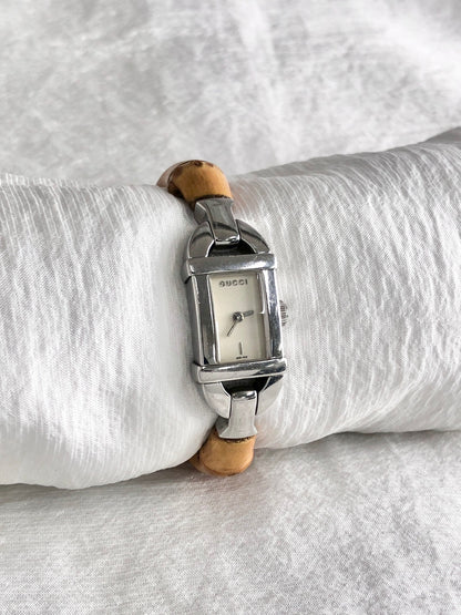 GUCCI Bamboo Quartz Watch Silver 6800L Vintage tckmwp
