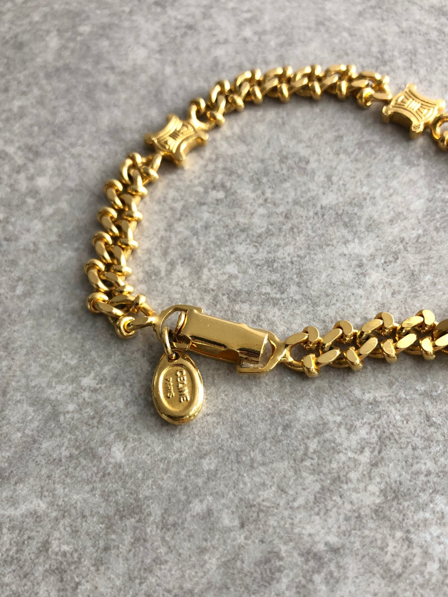 CELINE Blason Bracelet Gold Vintage dev4x7