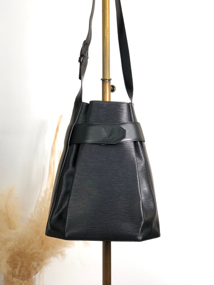 LOUIS VUITTON Epi Shoulder bag Black Vintage st4rdc