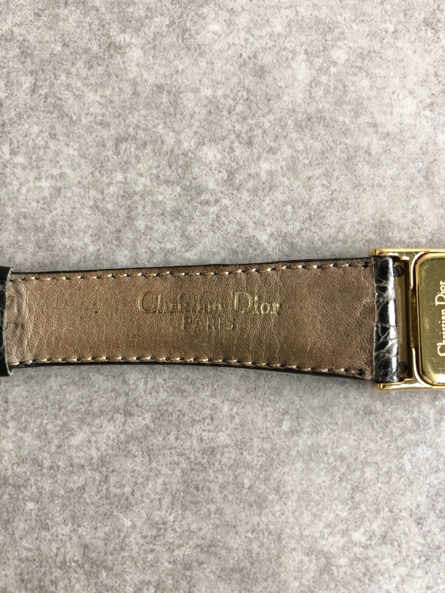 Christian Dior CD Logo Watch Gold Vintage a2gt8i