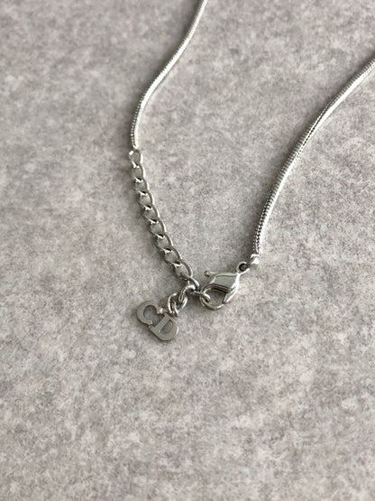 Christian Dior D Motif Necklace Silver Vintage j4vcit