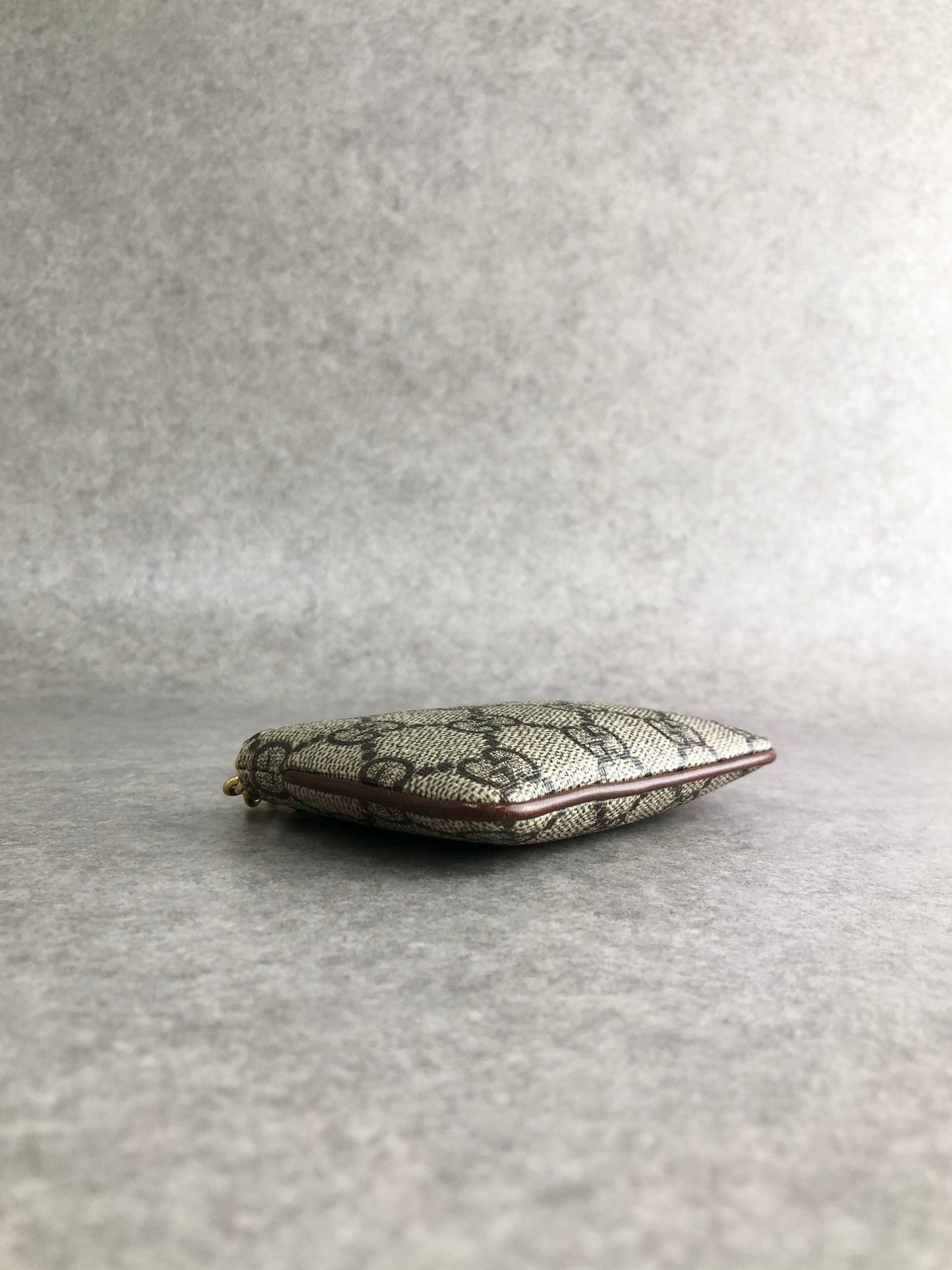 GUCCI GG Pattern Coin Purse Beige Vintage i52dbi