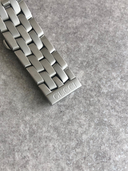 GUCCI Quartz Watch Silver×Black 5500M Vintage naczc4