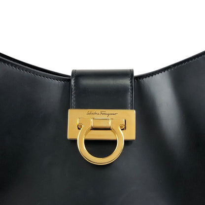 Salvatore Ferragamo Gancini Shoulder bag Black Vintage n7zn28