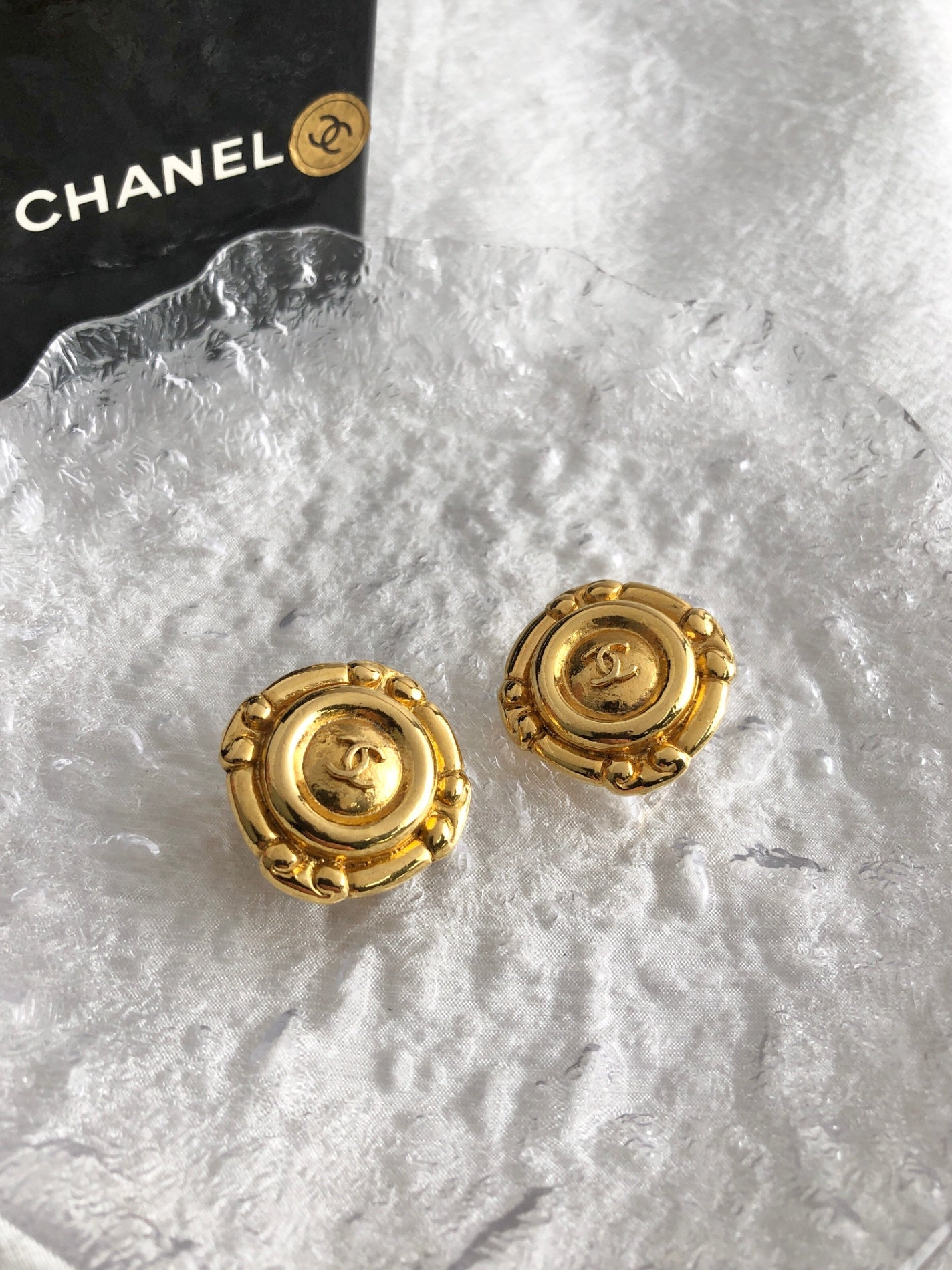 CHANEL Coco Mark Earrings Gold Vintage hmxj4r