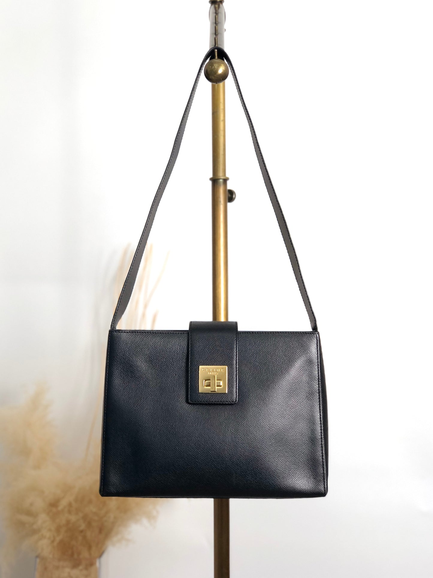 CELINE Turn Lock Shoulder bag Black Vintage 7mkcub