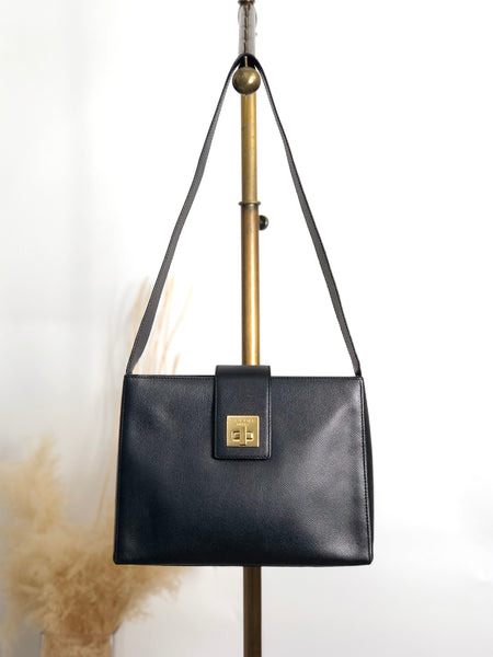 CELINE Turn Lock Shoulder bag Black Vintage 7mkcub – VintageShop solo