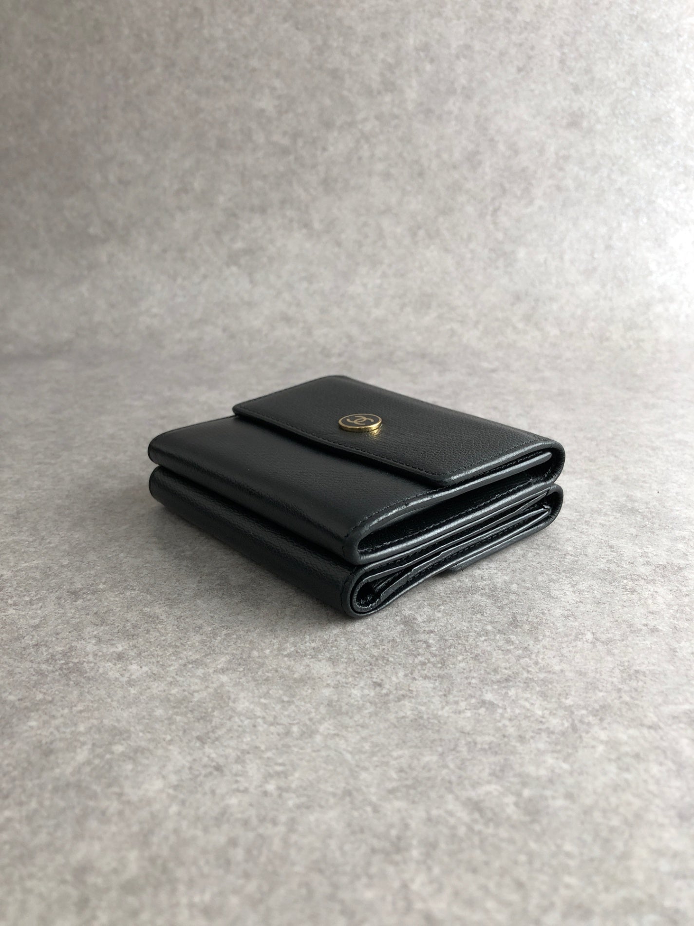 CHANEL Coco Mark Folded Wallet Black Vintage 5kt7pz