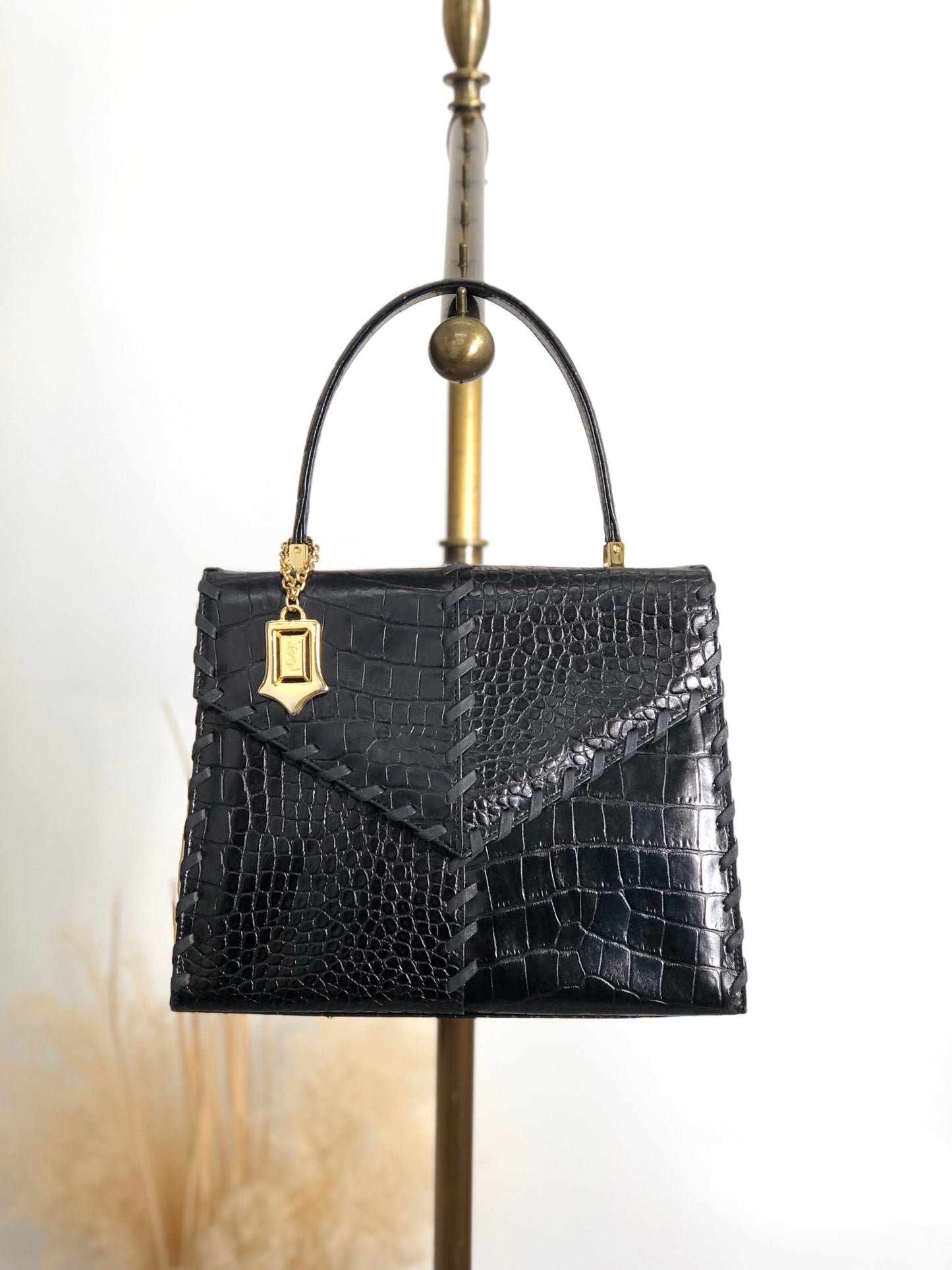 Yves Saint Laurent YSL Charm Handbag Black Vintage dxsc3k