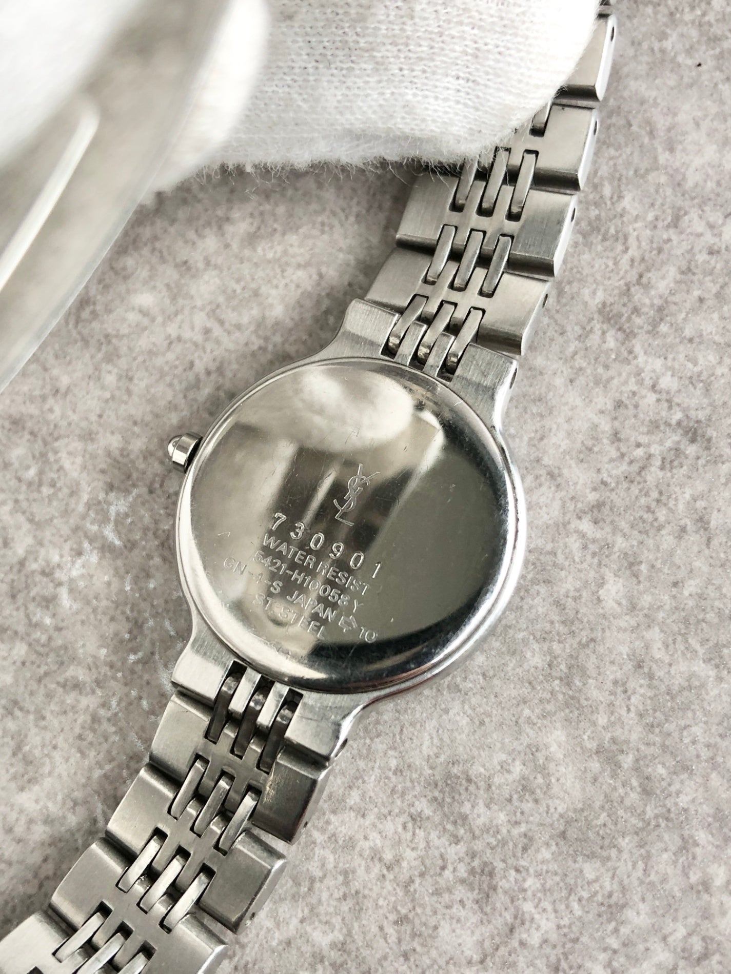 Yves Saint Laurent YSL Logo Watch Silver 5421-H17785 Vintage wivr8g