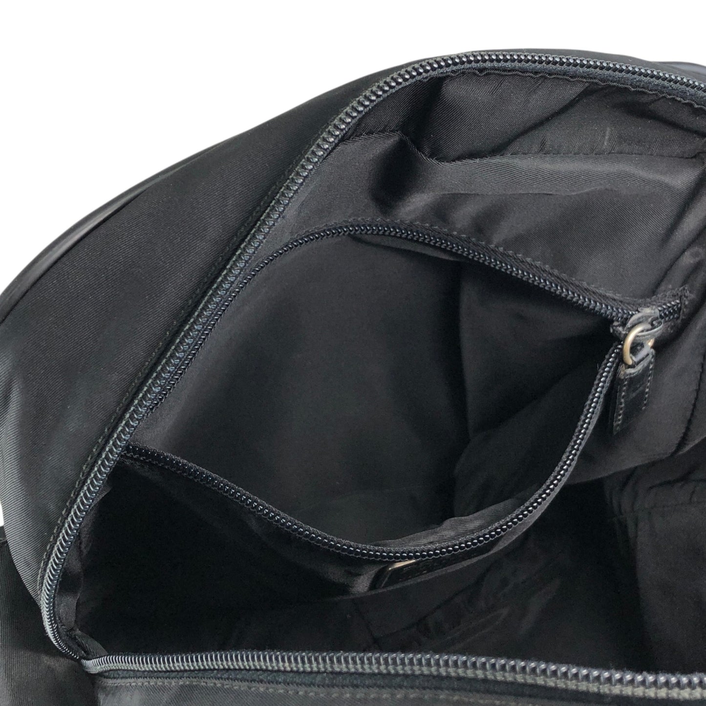 PRADA Tessuto Triangle Logo Sling bag Black Vintage p8ymye