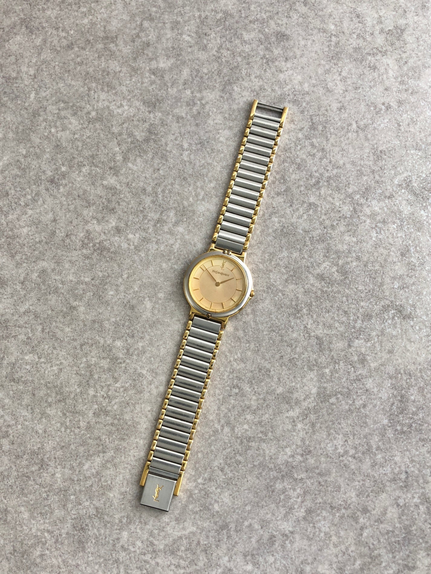 Yves Saint Laurent YSL Logo Quartz Watch Silver 2823-268440 YO