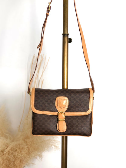 CELINE Macadam Blason Shoulder bag Brown Vintage cwx3rn