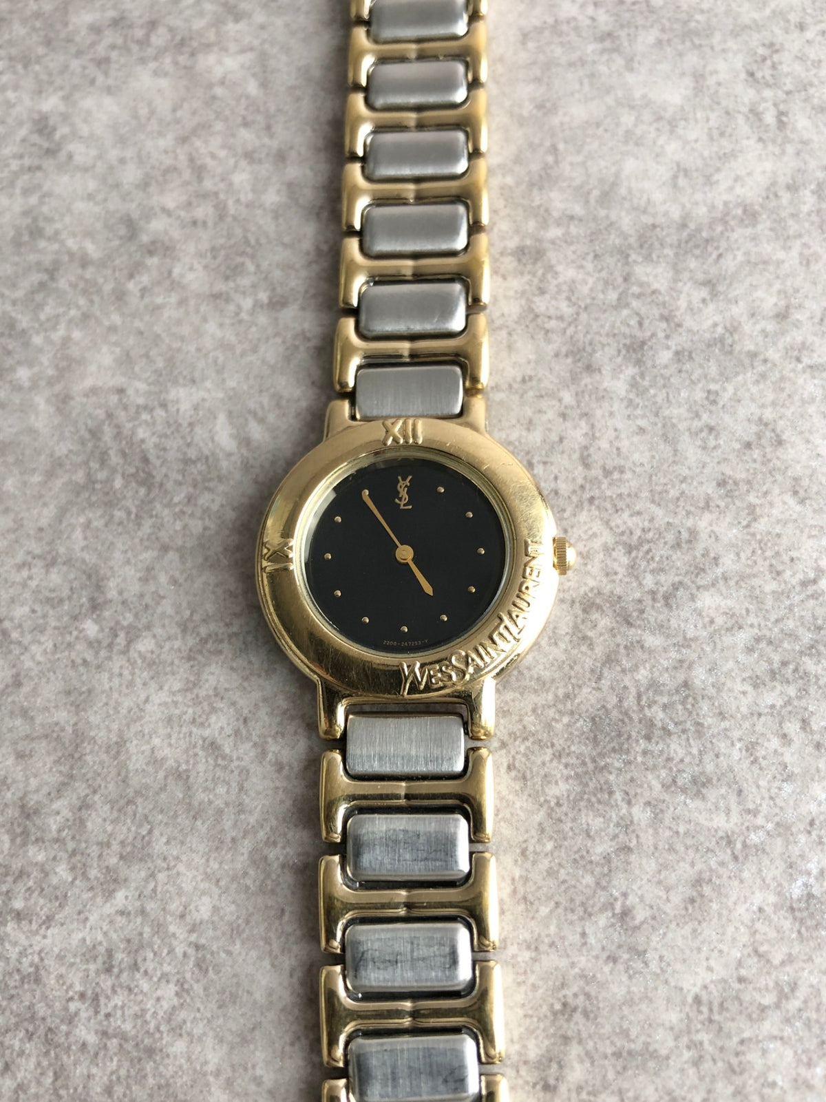 Yves Saint Laurent YSL Logo Quartz Watch Silver×Gold 2200-229789Y Vintage sngzzf
