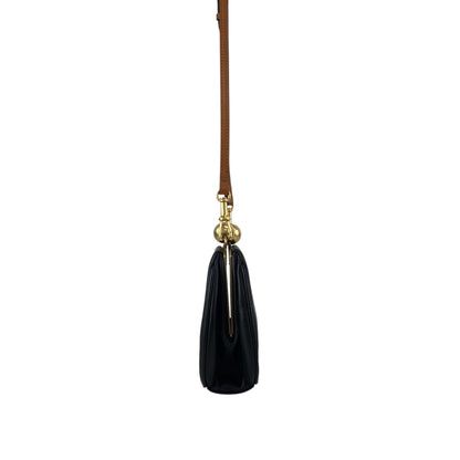 BURBERRY Logo Metal Clasp Shoulder bag Black Vintage hdymvu