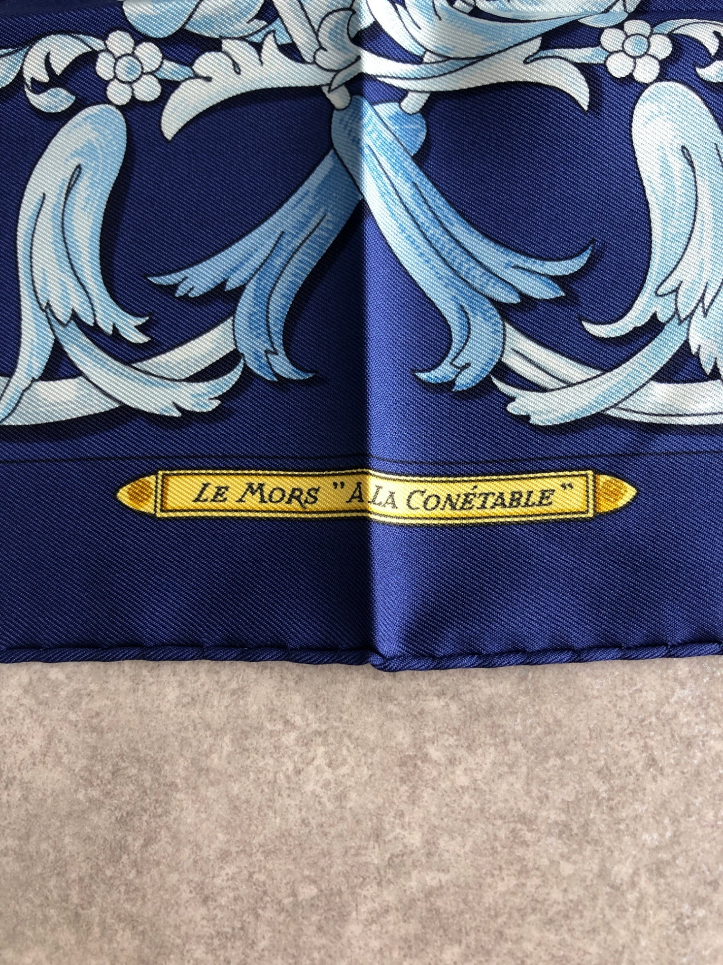HERMES SILK Scarf Navy×Gold Le Mors à la Conetable Vintage gxjjt2