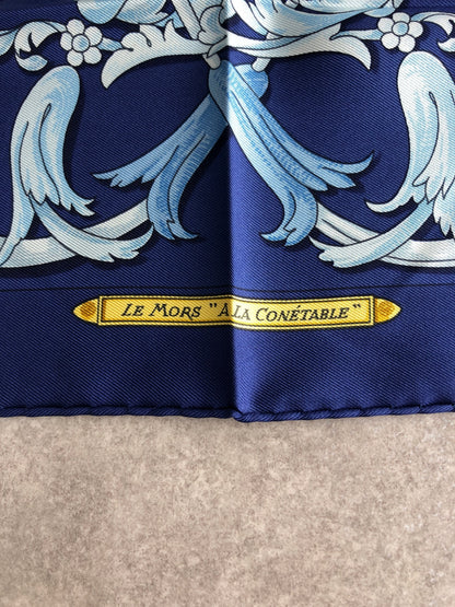 HERMES SILK Scarf Navy×Gold Le Mors à la Conetable Vintage gxjjt2