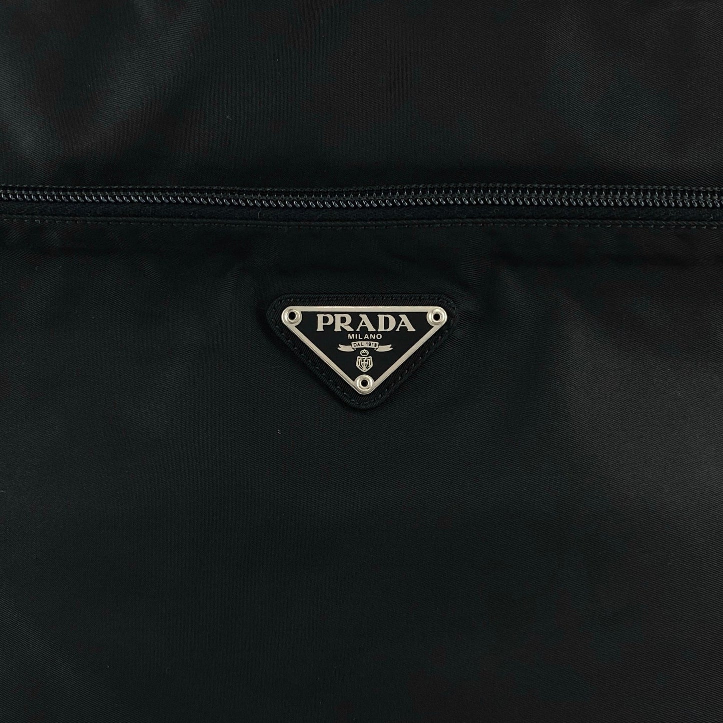 PRADA Tessuto Triangle Logo Front Zipper Totebag Black Vintage vda5bg