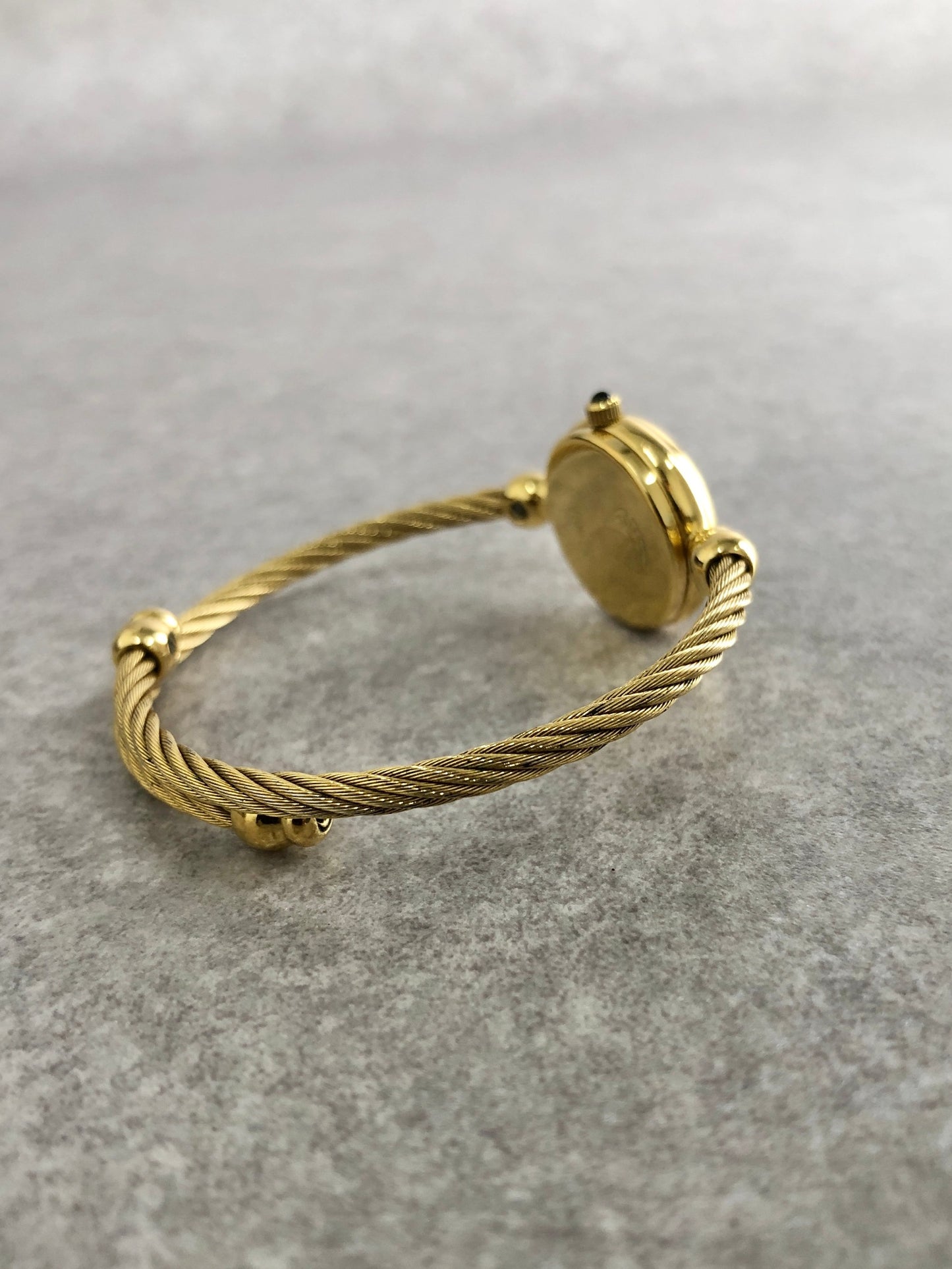 GUCCI Quartz Watch Bangle Gold Vintage 2700 4mvmkw