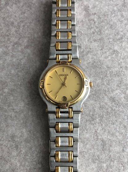GUCCI Logo Quartz Watch Silver×Gold 9000M Vintage 3jsnej