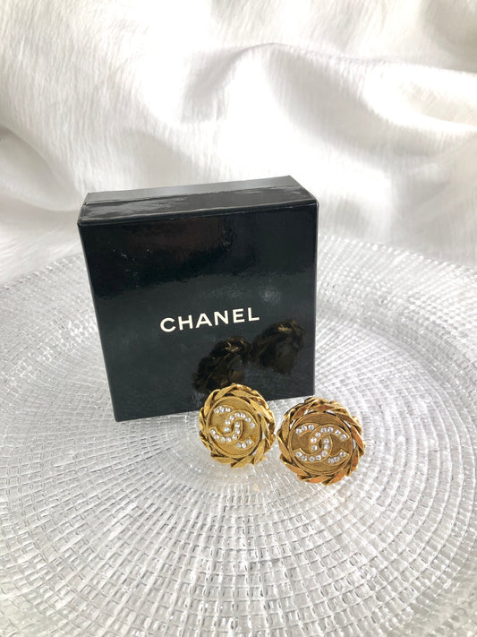 CHANEL Coco Mark Earrings Gold Vintage f2zuym