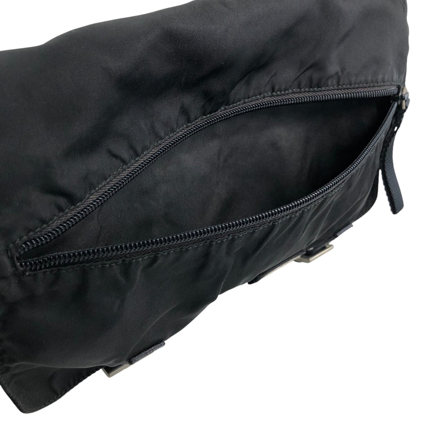 PRADA Tessuto Triangle Logo Shoulder bag Black Vintage 2i7imi