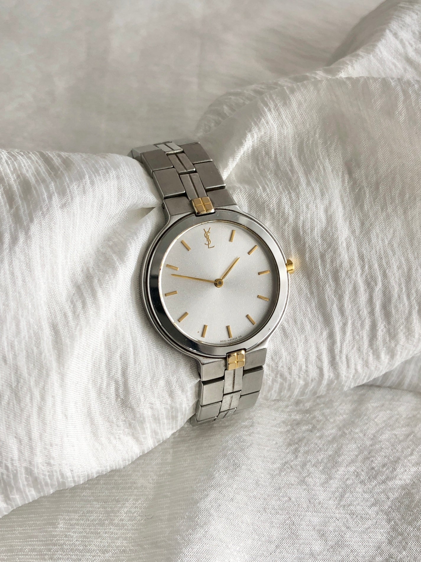 Vintage Yves Saint Laurent | VintageShop solo