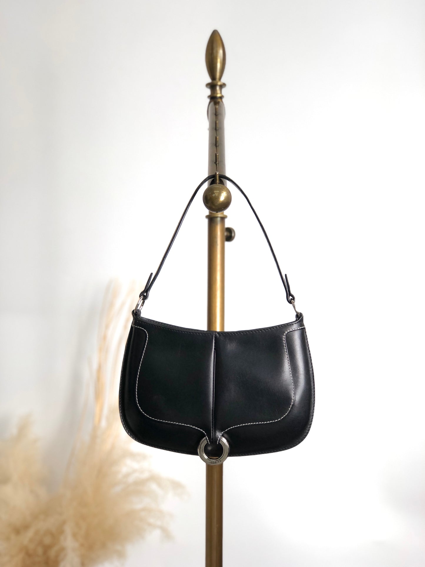 LOEWE Logo Circle Motif Handbag Black Vintage wcdj4h