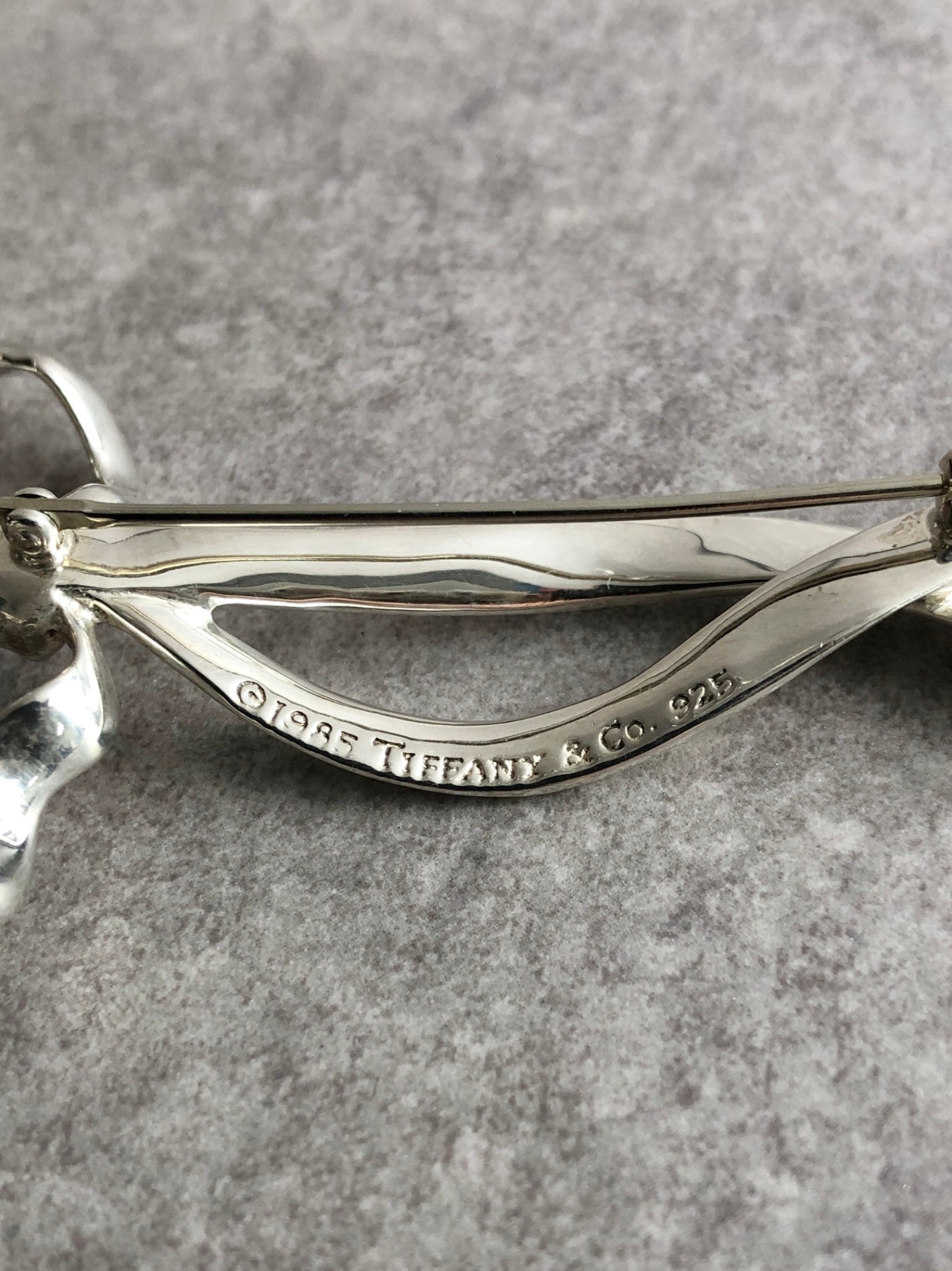 Tiffany & Co. Ribbon Motif Brooch Silver Vintage tcufvv