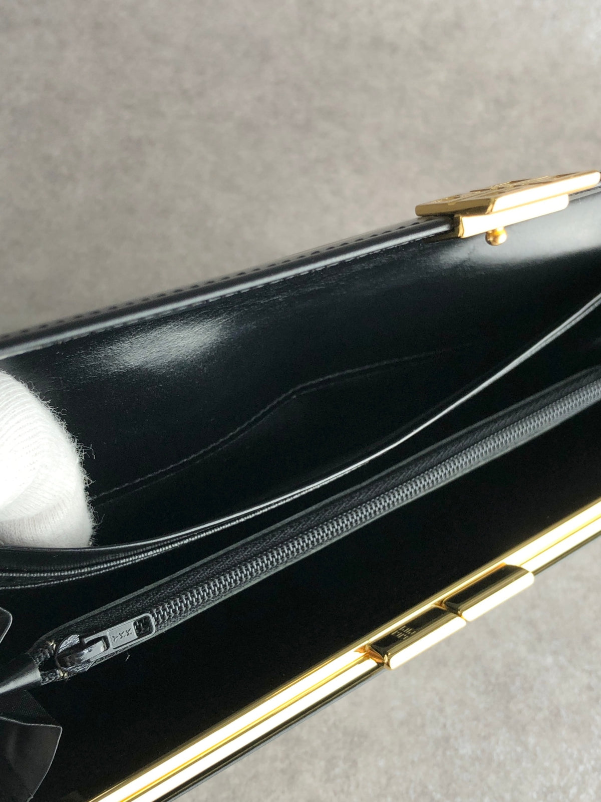 GIVENCHY Logo Long Wallet Black Vintage a34me5