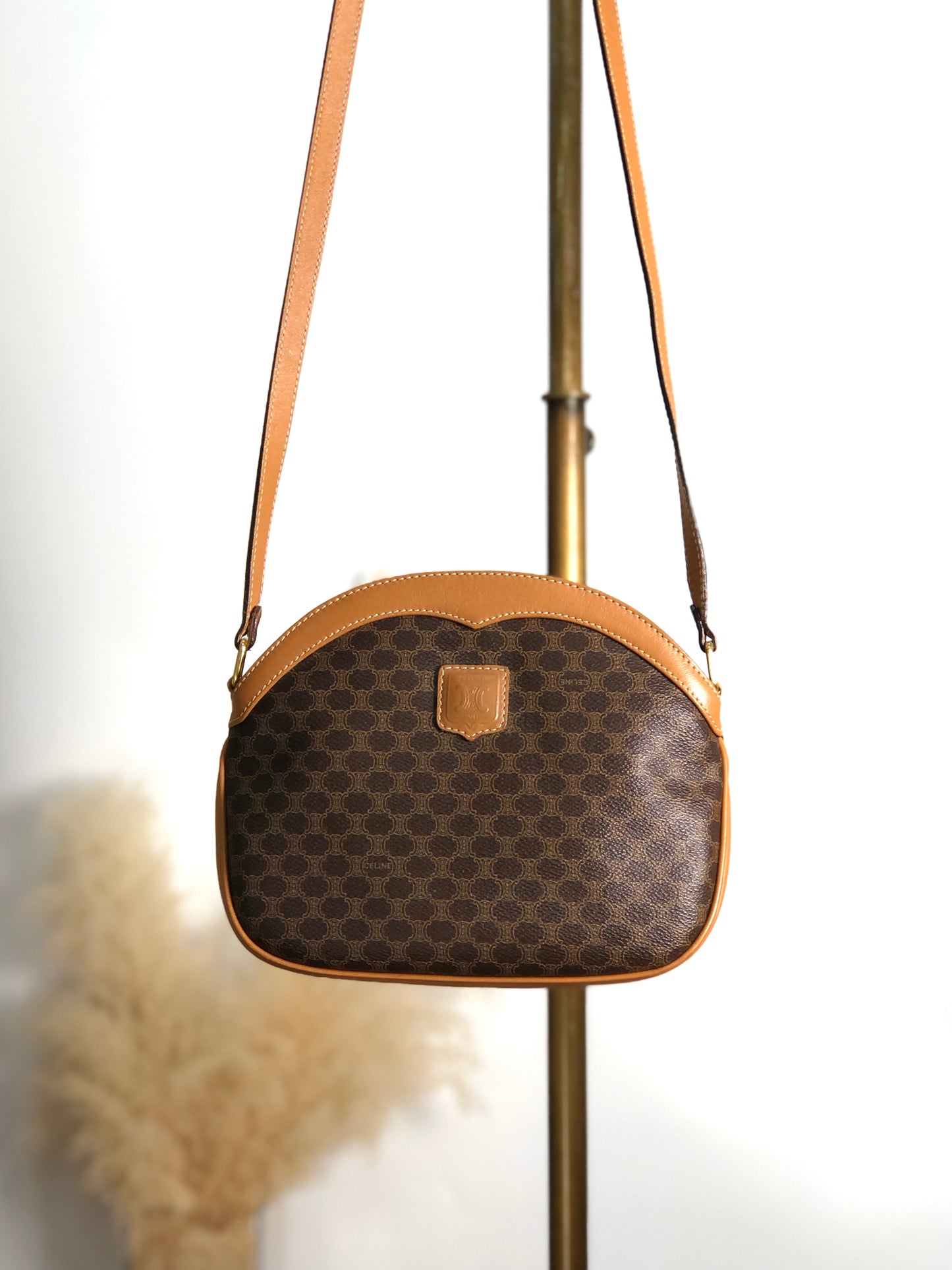 CELINE Macadam Blason Shoulder bag Brown Vintage gyf3yb