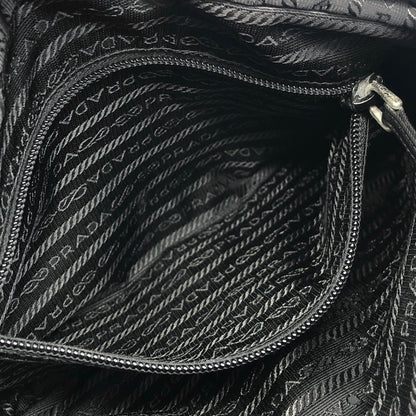 PRADA Triangle Logo Nylon Shoulder bag Black Vintage nzkhnd