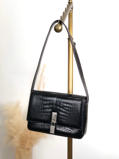 GUCCI Logo Shoulder bag Black Vintage is2idc