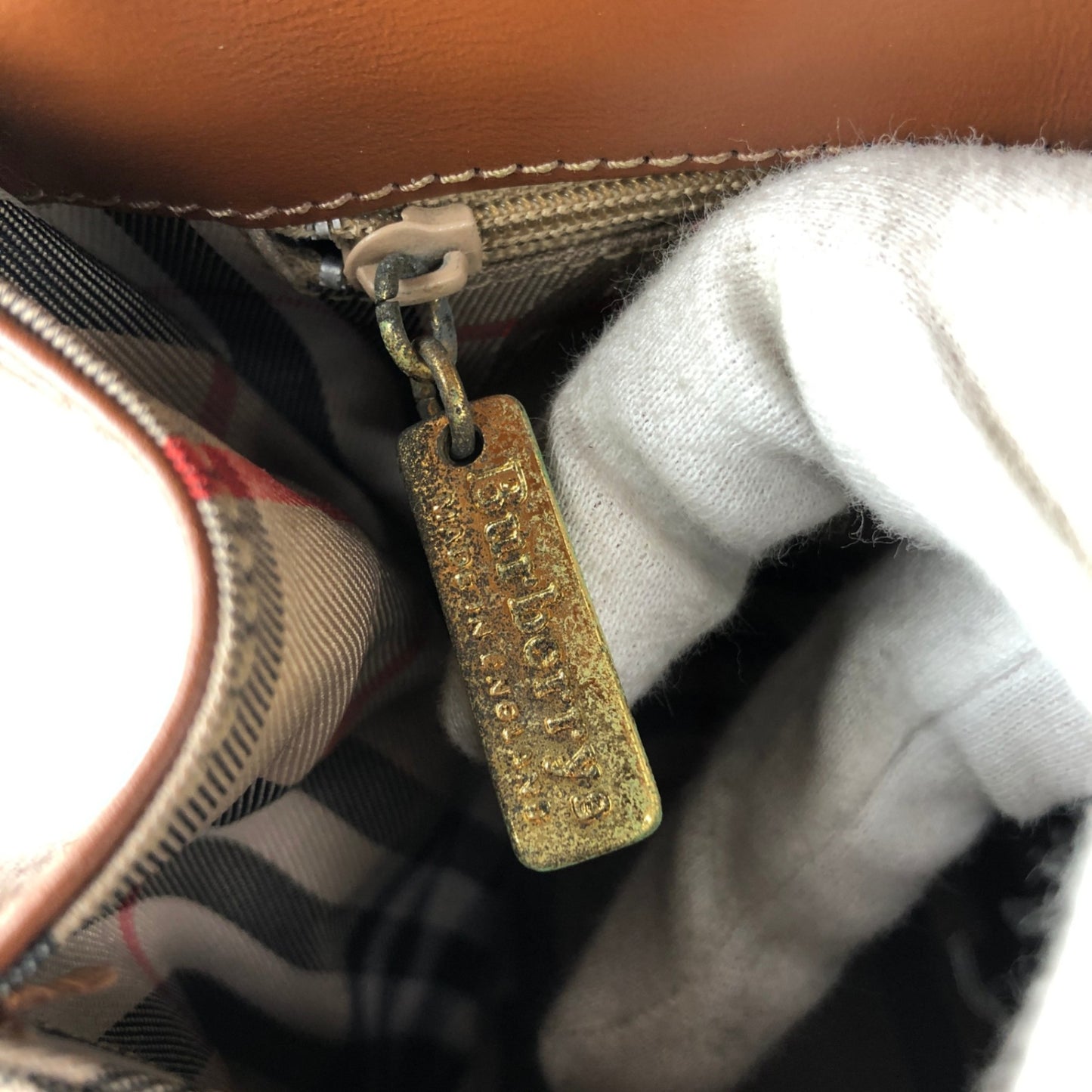 BURBERRY Front Lock Top Handle Handbag Brown Vintage 8sk6uz