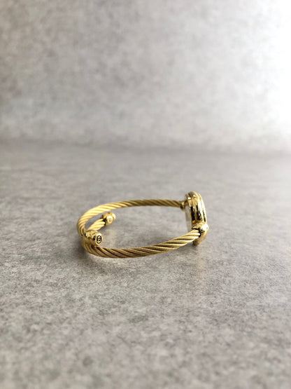 GUCCI Logo Bangle Quartz Watch Gold Vintage de3i84