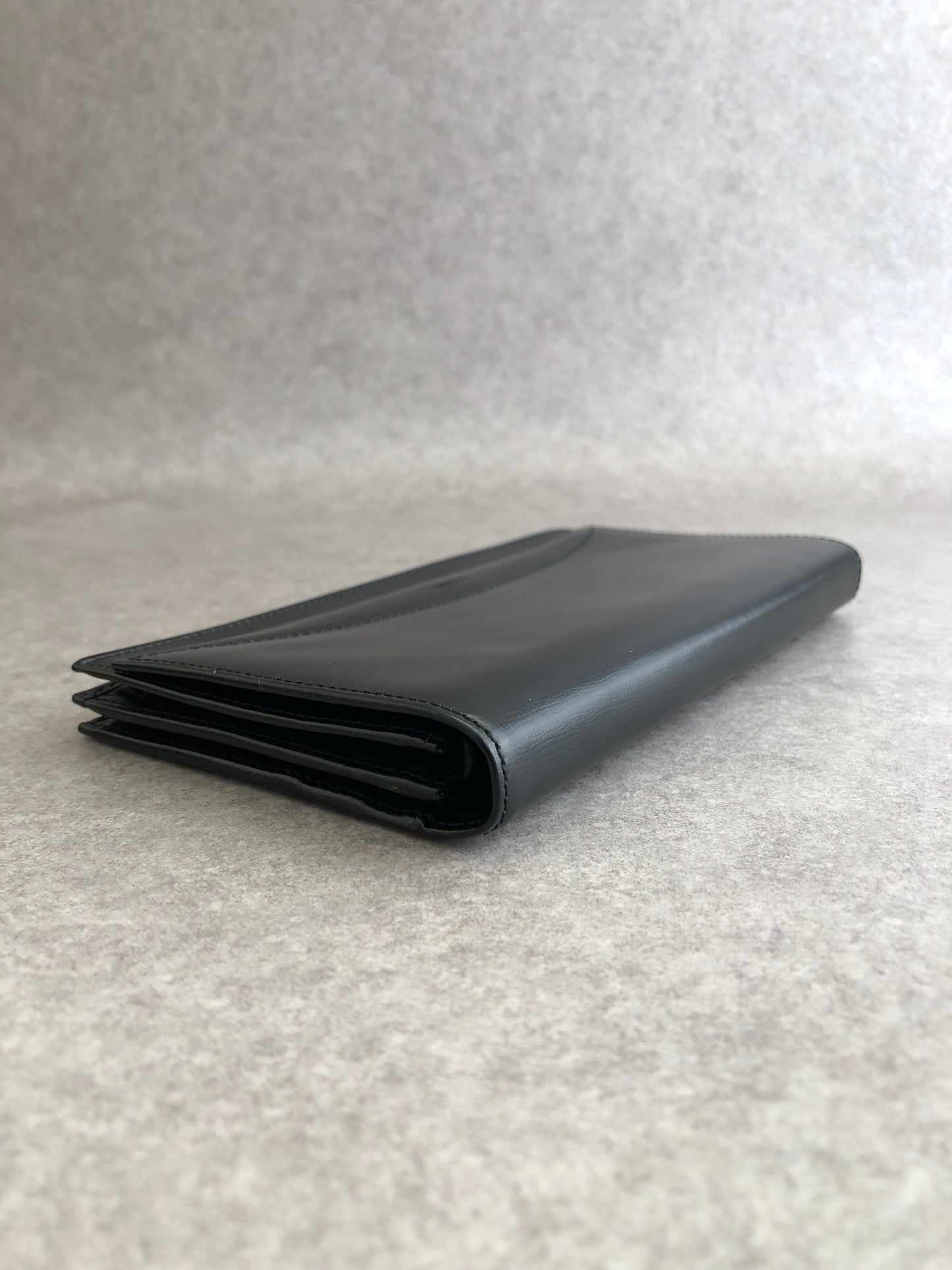 LOEWE Logo Embossed Shoulder Wallet Black Vintage yhs4zc